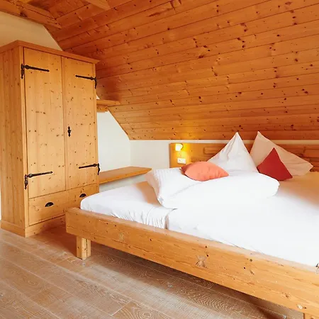 בית הארחה Winzerzimmer Scharl