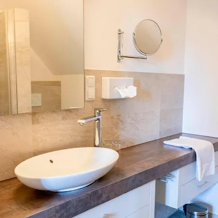 בית הארחה Winzerzimmer Scharl *